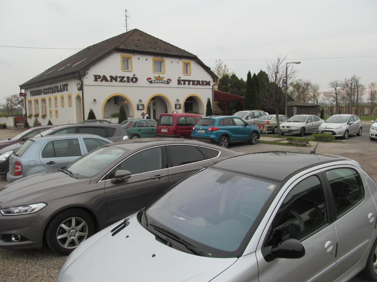Korona Panzio Bed and Breakfast Levél Exteriör bild