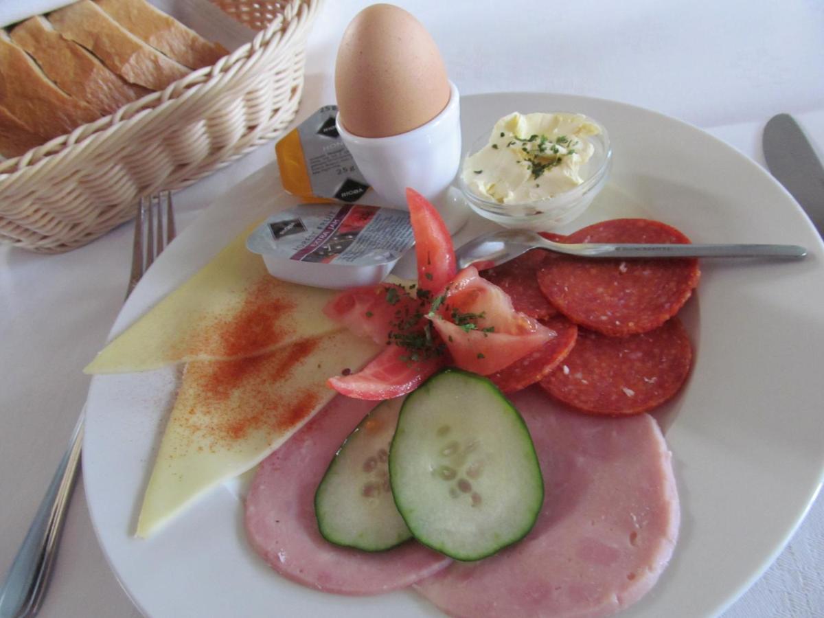 Korona Panzio Bed and Breakfast Levél Exteriör bild